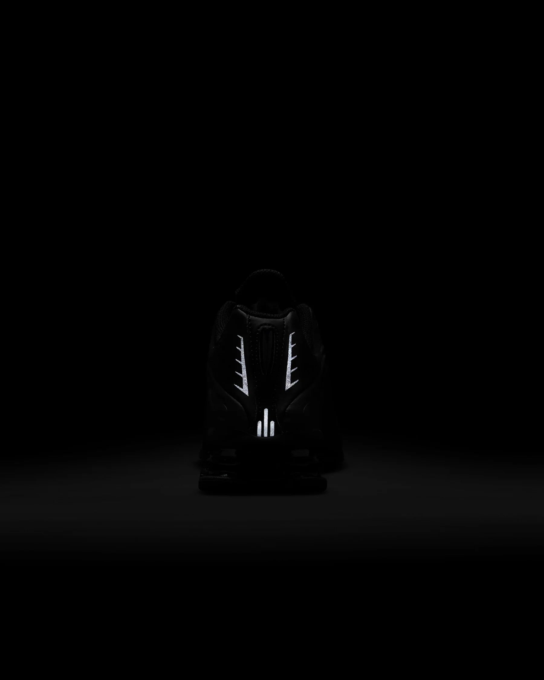 Nike Shox R4 'Black'