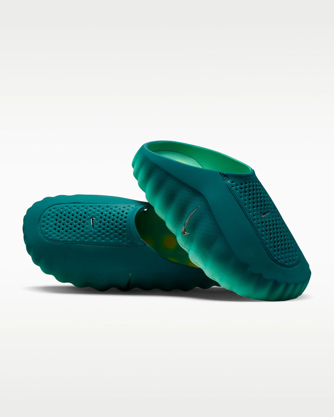Nike Mind 001 Men's Pregame Mules "Geode Teal / Light Menta"