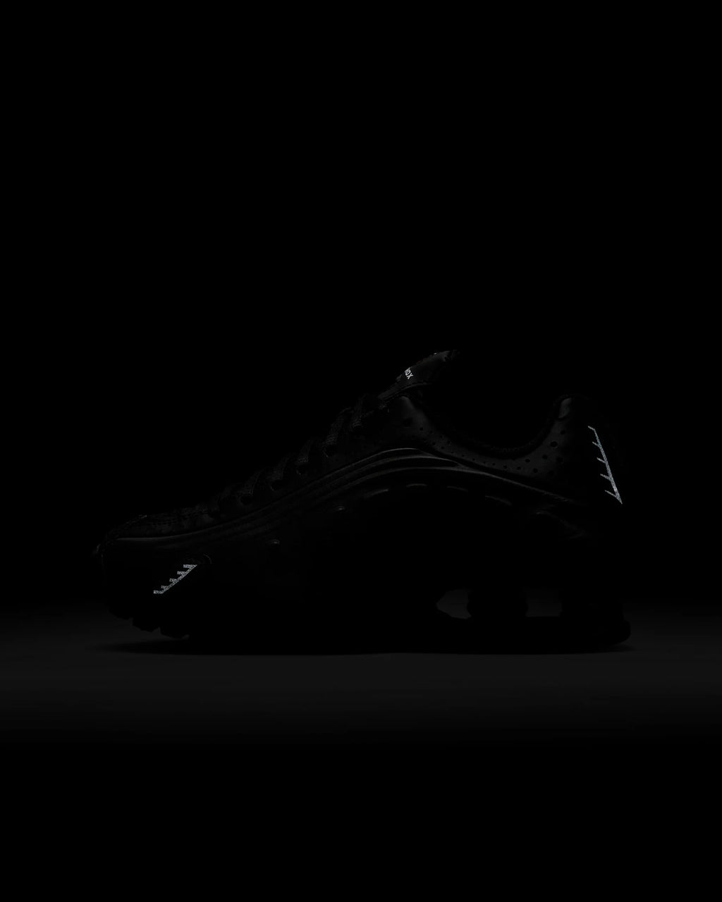 Nike Shox R4 'Black'